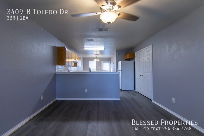 Building Photo - 3409 Toledo Dr