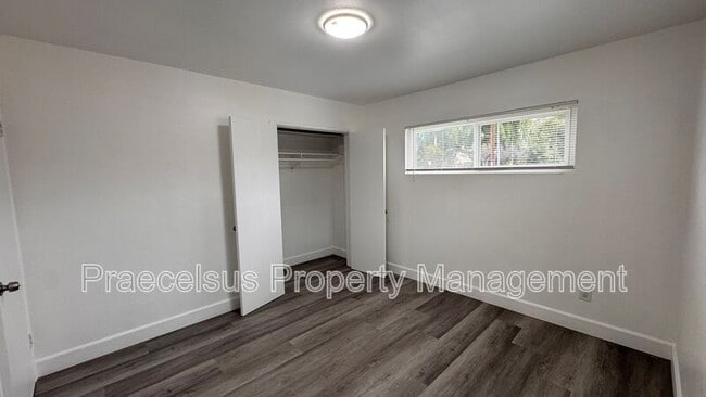 Building Photo - 8235 Alton Dr