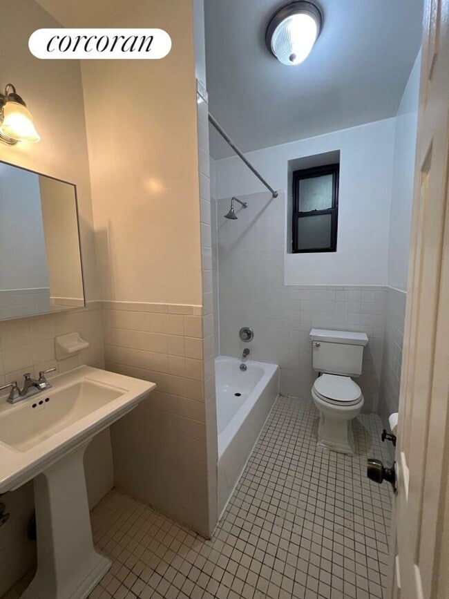 Building Photo - 524 W 123rd St