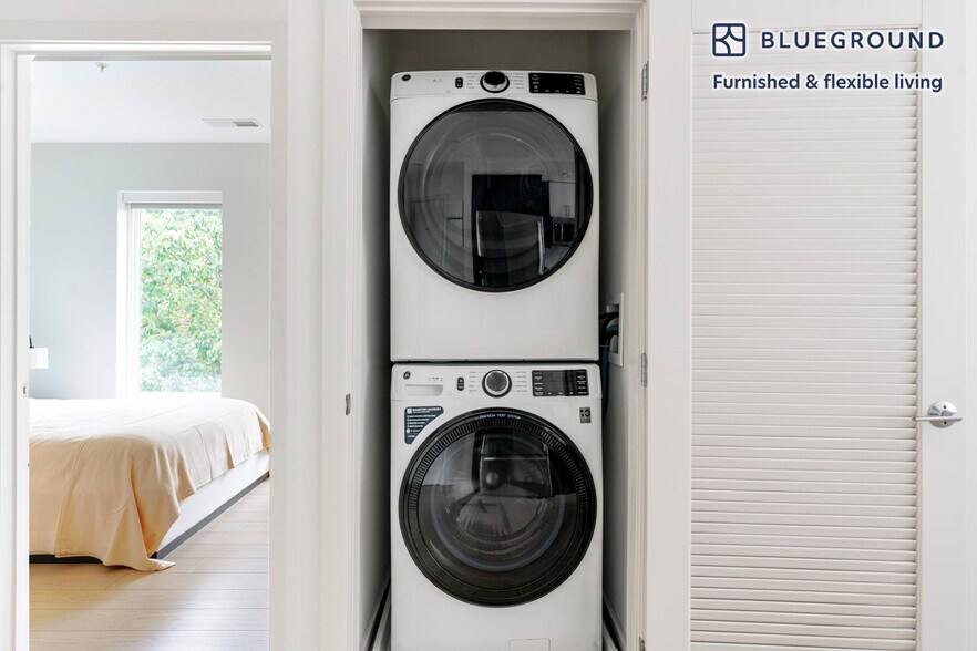 Building Photo - 60 I St SW