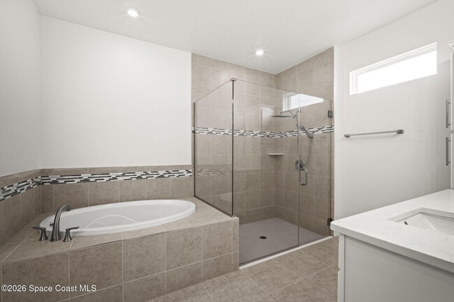 Building Photo - 6185 Moonrise Dr