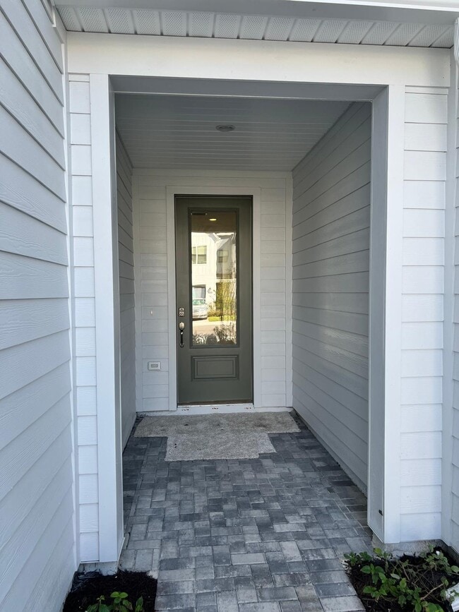 Building Photo - 11352 Newtonian Blvd