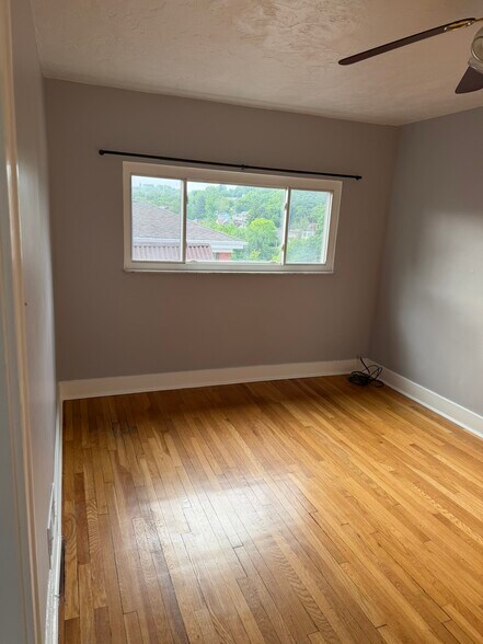 Building Photo - 271 Lelia St
