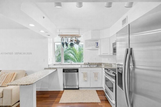 Building Photo - 1532 Drexel Ave