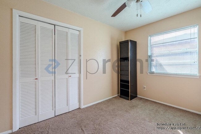 Building Photo - 10431 Odessa Dr