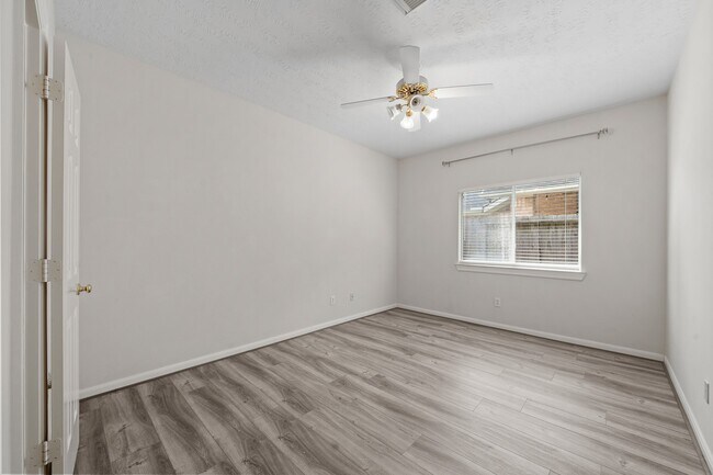 Building Photo - 23818 Indian Hills Way