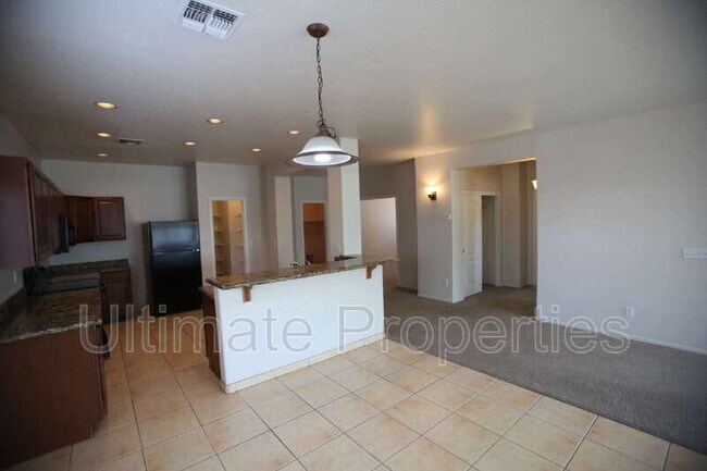 Building Photo - 2215 N 92nd Glen