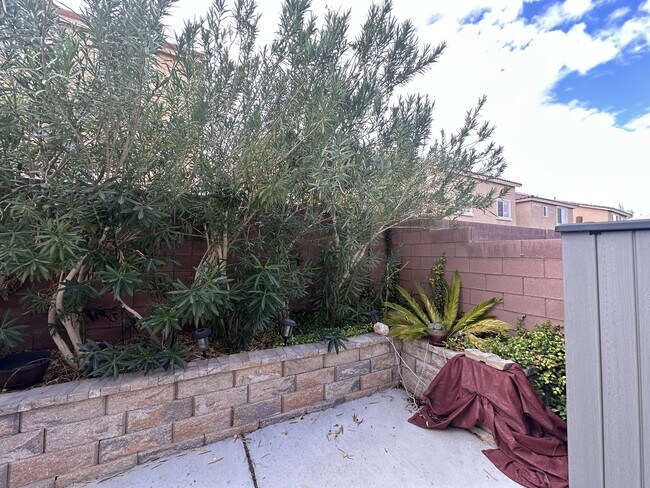 Building Photo - 8125 Crimson Creek Ct