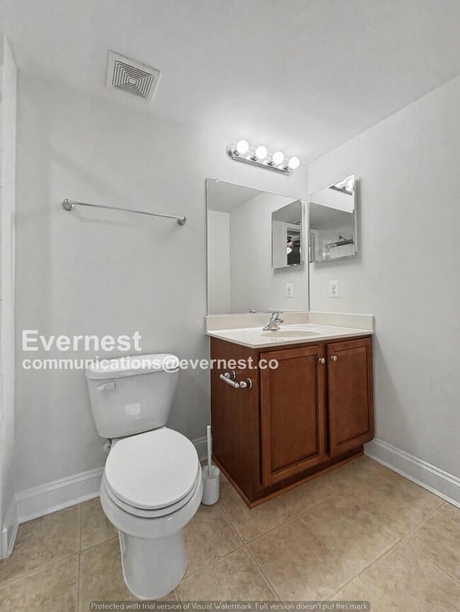 Building Photo - 3 Bed/3.5 Bath Home with Garage/ Available Now!