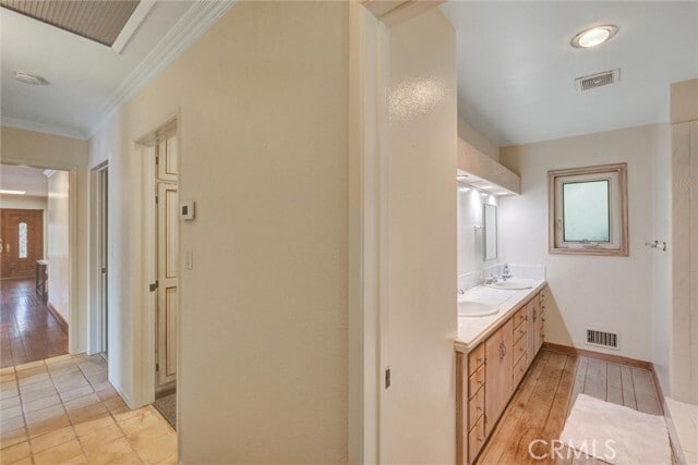 Building Photo - 14205 Bronte Dr