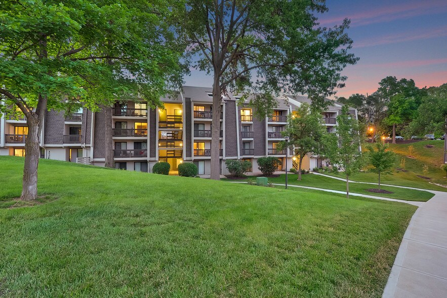 Stonegate Apartments 1424 Stoney Meadows Dr Manchester MO 63088