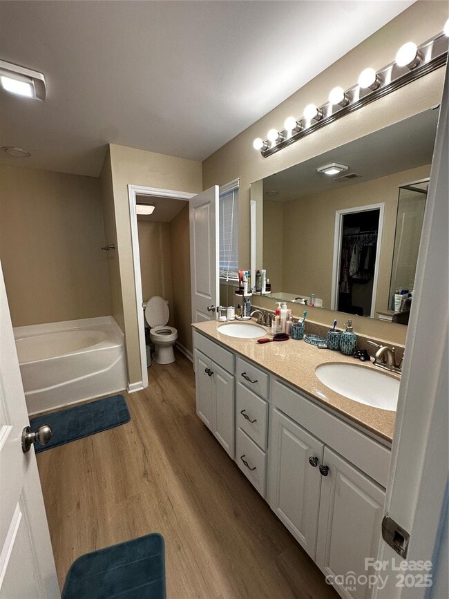 Building Photo - 10031 Goose Landing Dr