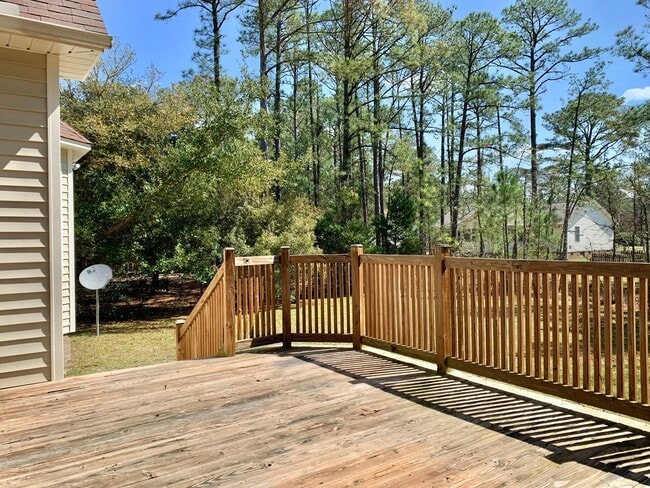 Building Photo - Great Home in Gated Community with Bonus Room!