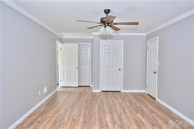 Building Photo - 1209 Stoneridge Cir