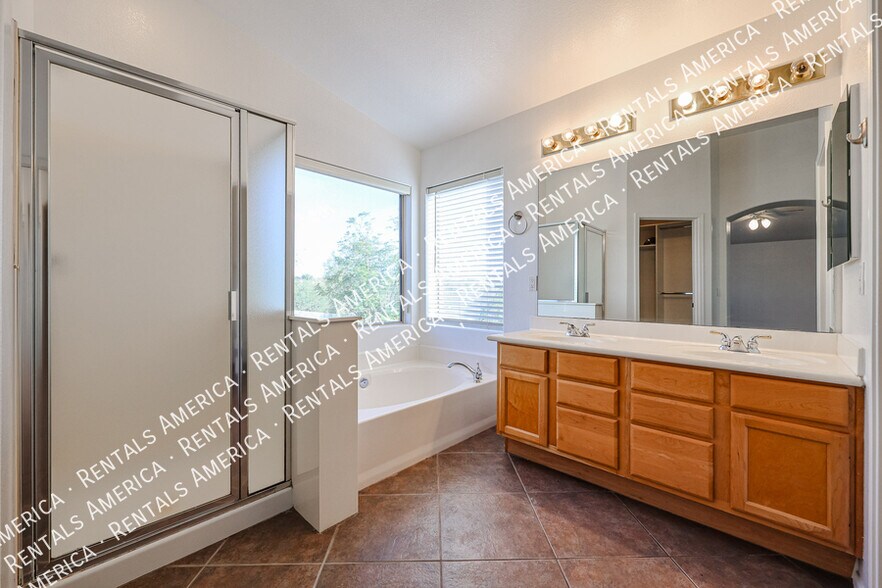 Building Photo - 33251 N Symer Dr