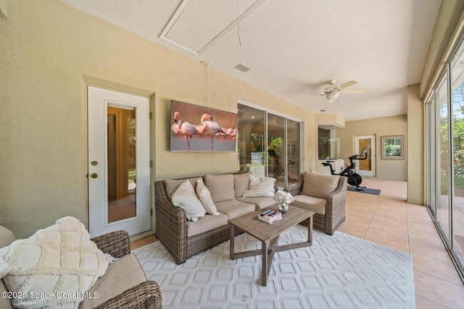 Building Photo - 3828 S Tropical Trail