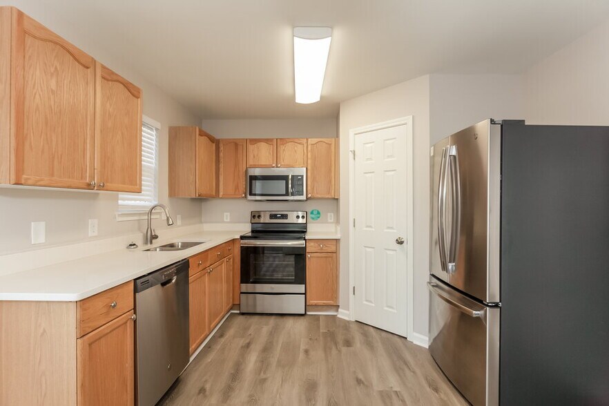 Building Photo - 6819 Jamison Ln