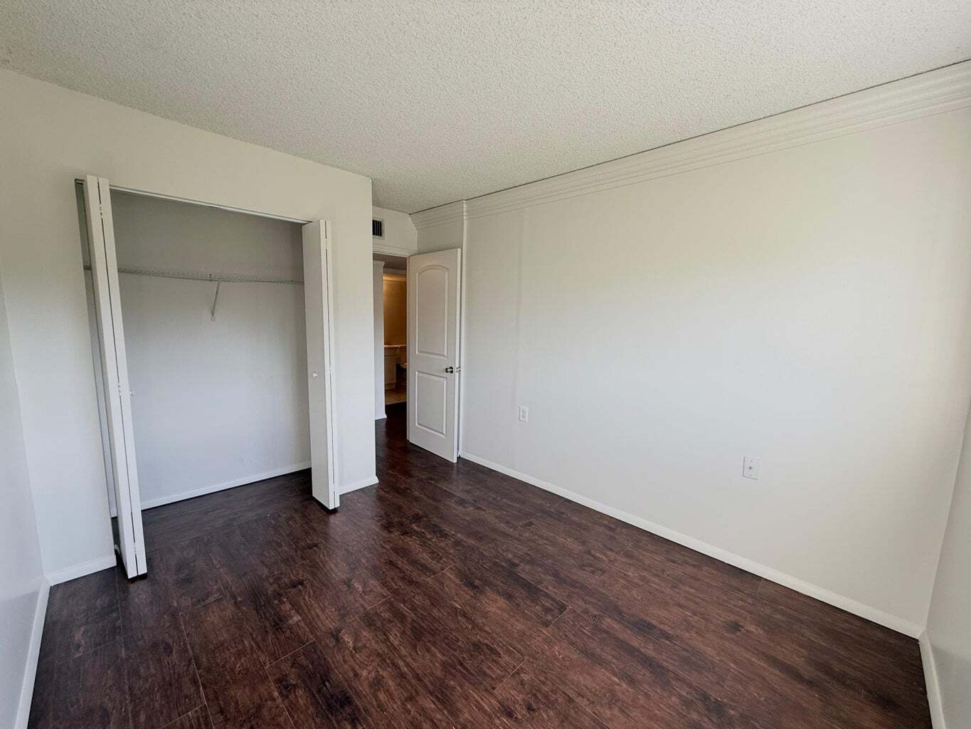 Building Photo - 1127 Lake Terry Dr