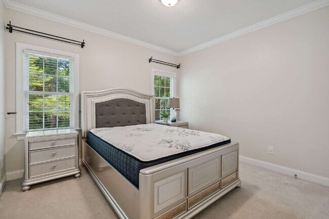 Building Photo - 4 Bed/3 Full Bath Furnished Home in Cary!