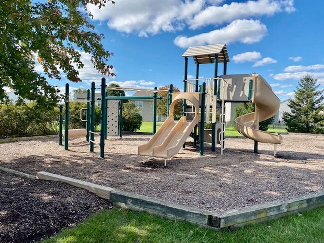 Building Photo - COMING SOON!! 3 Bedroom 2.5 Bathrooms in McCordsville!