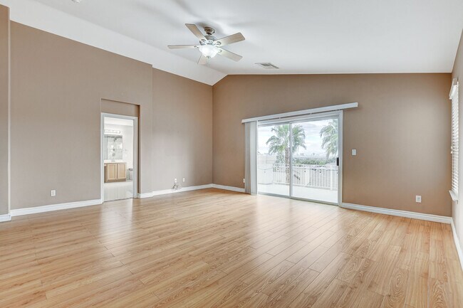 Building Photo - 2504 Antique Blossom Ave
