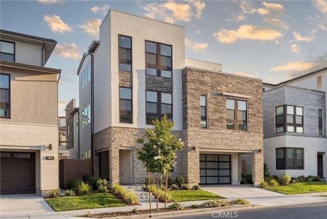 Building Photo - 164 Apron