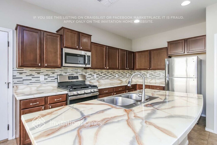 Building Photo - 3434 S Jacana Ln