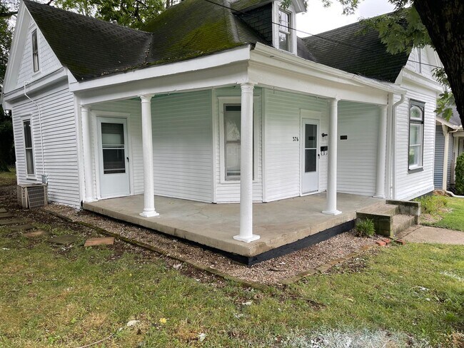 Building Photo - 376 Park Ave