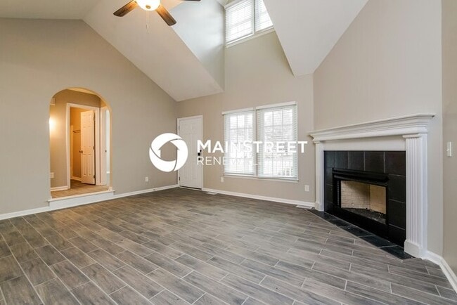 Building Photo - 3 Bedroom Pet-Friendly Home in Garner, NC with Main Street Renewal