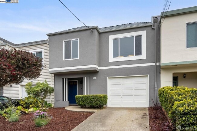 Primary Photo - 378 Mangels Ave
