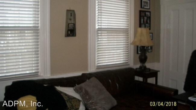 Building Photo - 2 br, 1.5 bath House - 234 Main St. #1