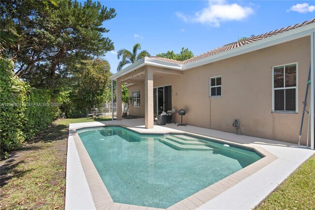 Building Photo - 1097 Allamanda Way
