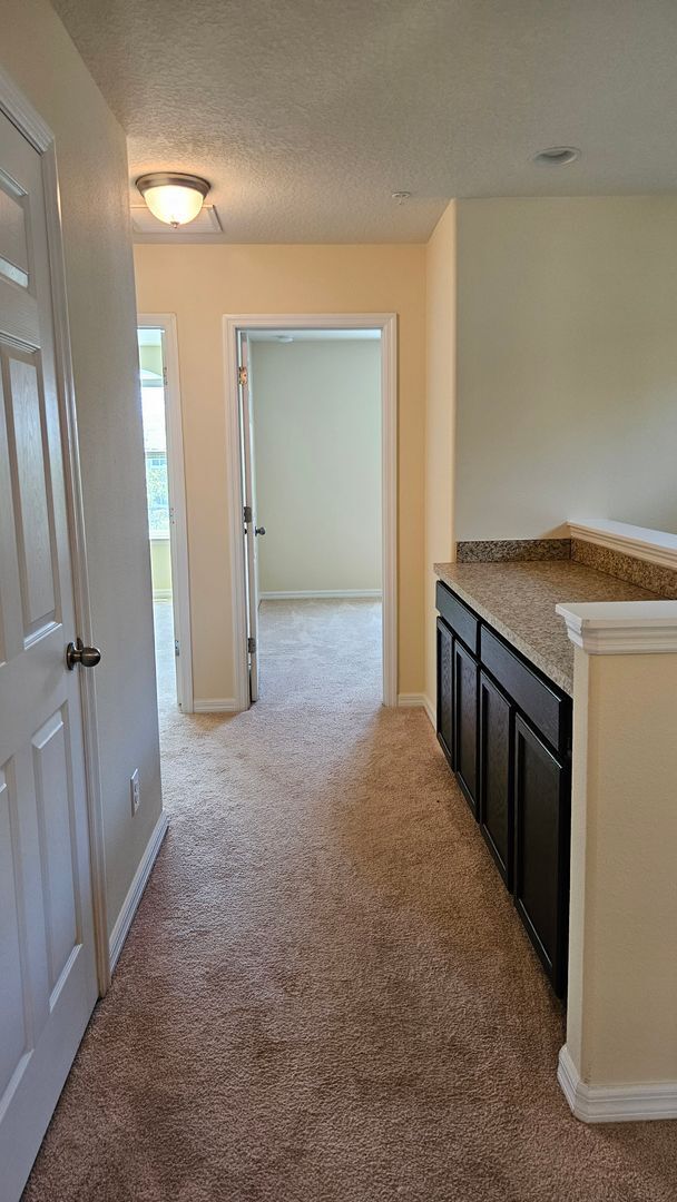 Building Photo - Spacious Randal Park Townhome