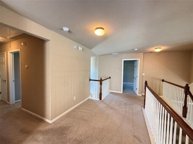 Building Photo - 9301 Castle Pines Dr