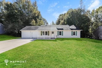 Building Photo - Cute 3 Bedroom Home