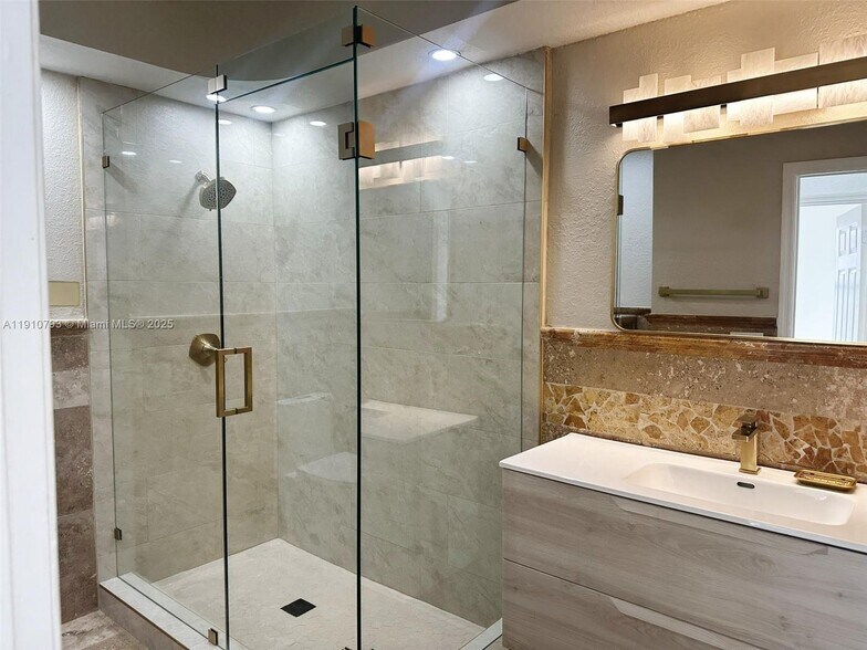 Building Photo - 9173 NW 147th Ter