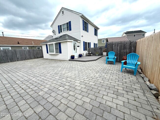 Building Photo - 62A Inlet Dr