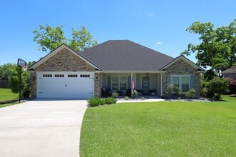 Building Photo - 4704 Crescent Ct