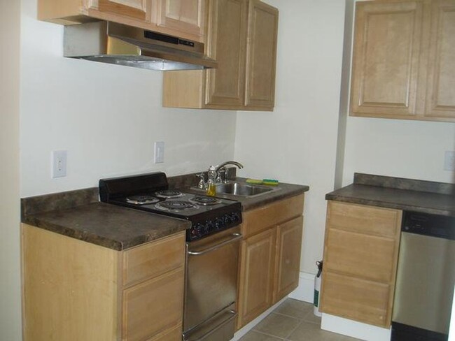 Primary Photo - Aberdeen 3 Bed
