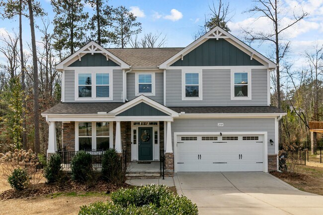 Building Photo - 230 Parrish Ln