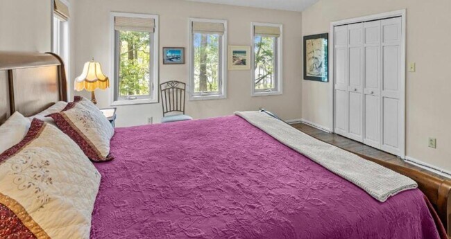 Building Photo - FUlly Furnished Waterfront Home 50' Dock Protected Inlet- 3BR/2BA Marina Community New Bern