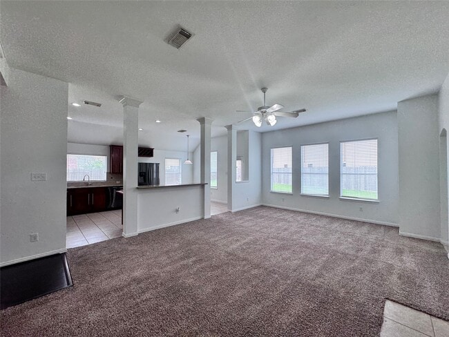 Building Photo - 7502 Quiet Trace Ln