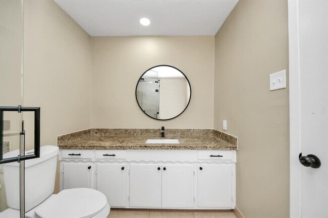 Building Photo - 11811 Campos Dr