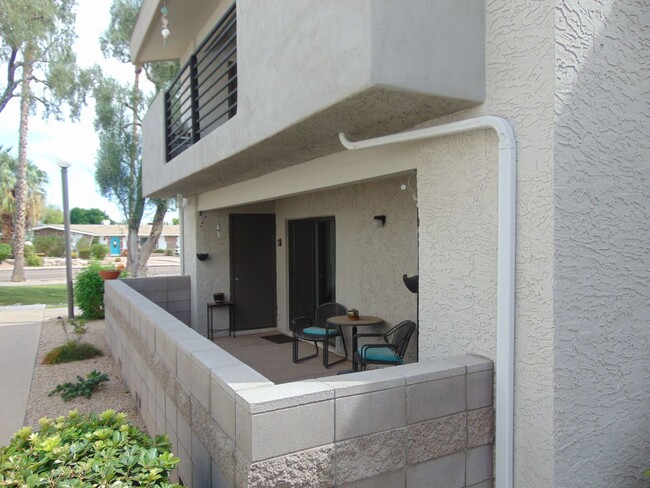 Building Photo - 1bd 1 bath in Scottsdale 85250