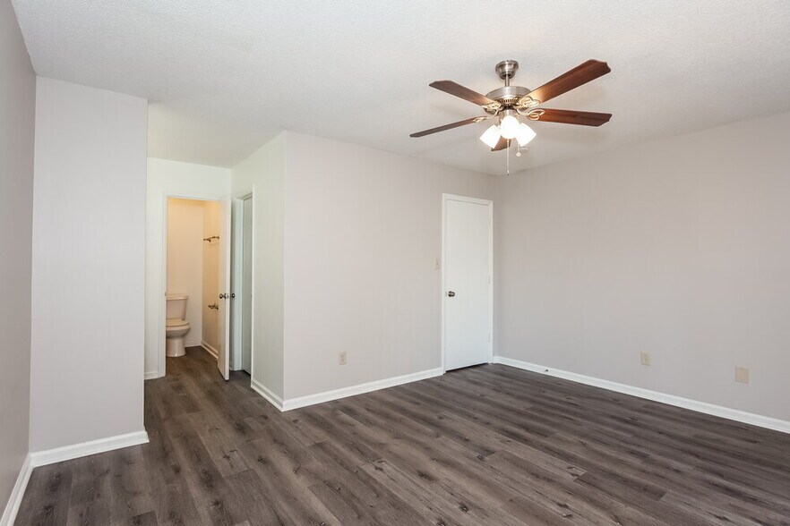 Building Photo - 5422 Doverstone Ct