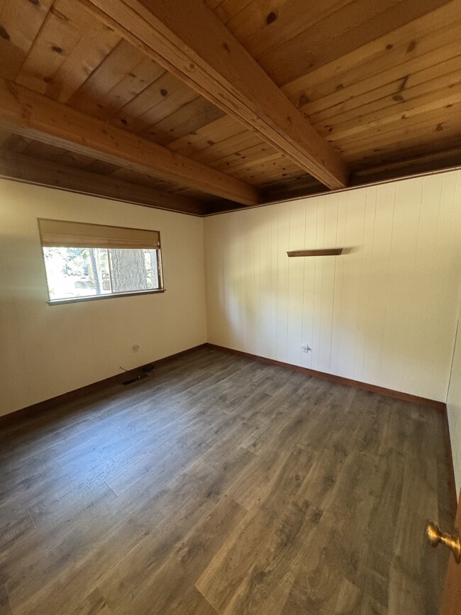 Building Photo - 2325 Sky Meadows Ct