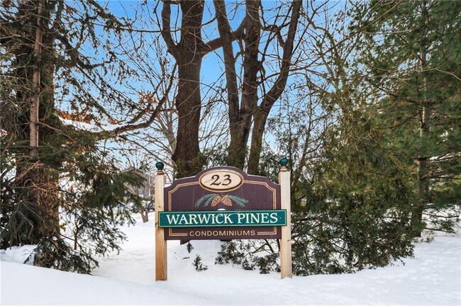 Building Photo - 23 Benefit St