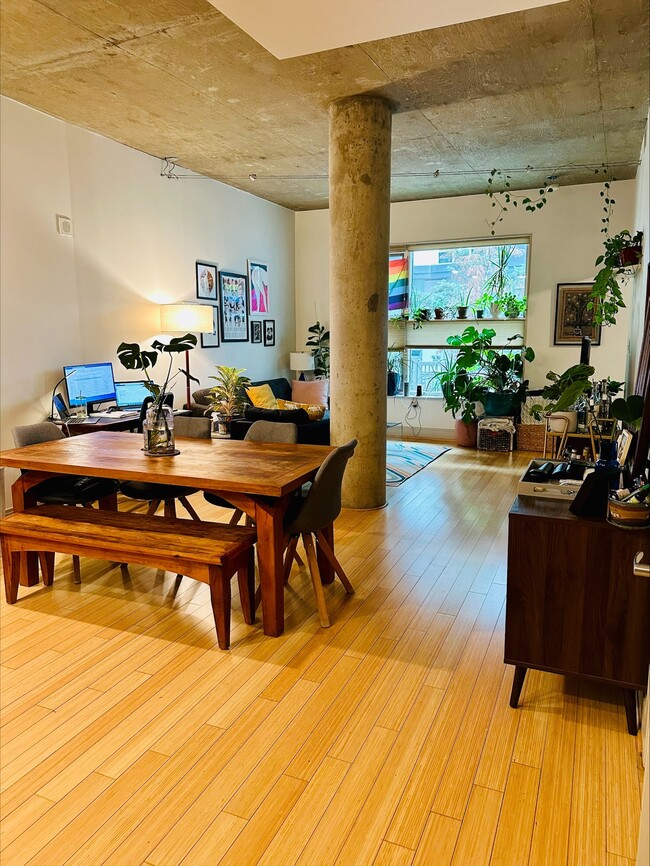 Building Photo - 929 Florida Ave NW