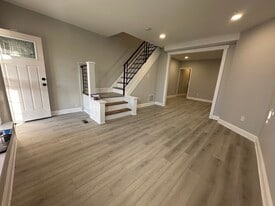 Building Photo - 5216 Florence Ave