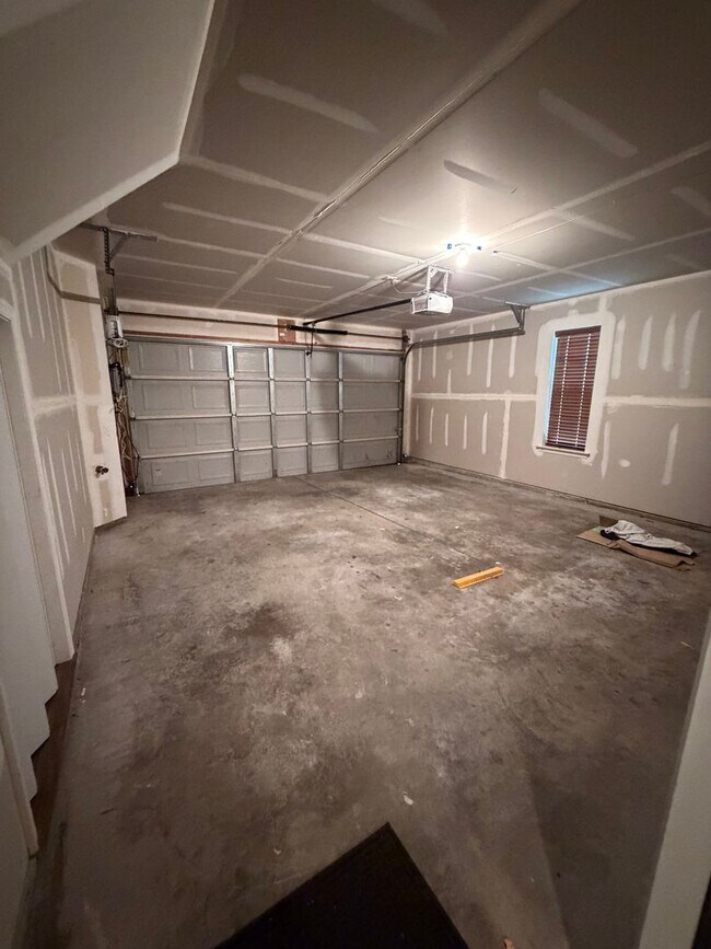 Building Photo - 7282 Mockingbird Cir